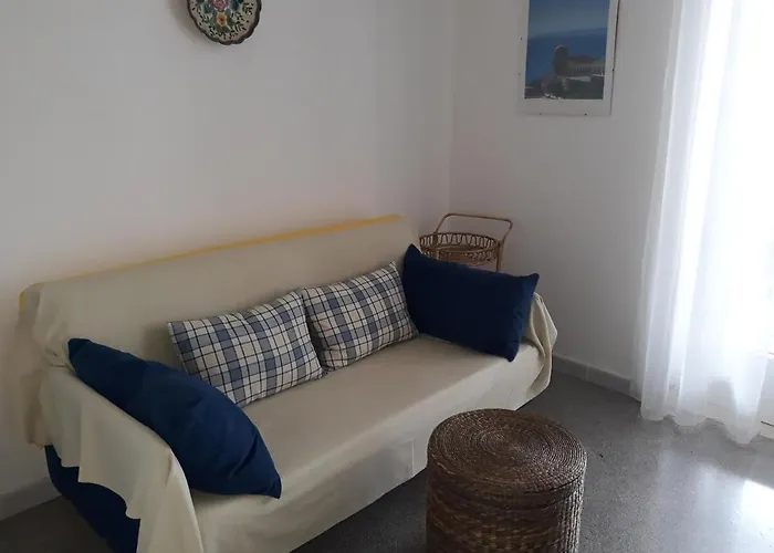 Casa Libeccio, Relax A Pochi Passi Dal Mare 圣凯撒利亚温泉